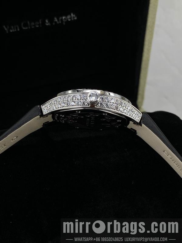 Graff 33mm 010501 Watch