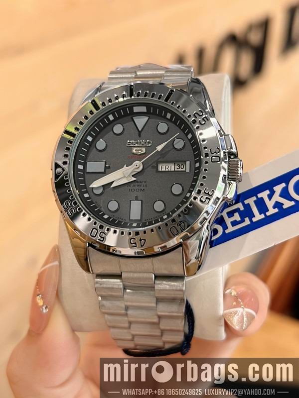 Seiko 40.6mm 122859 Watch