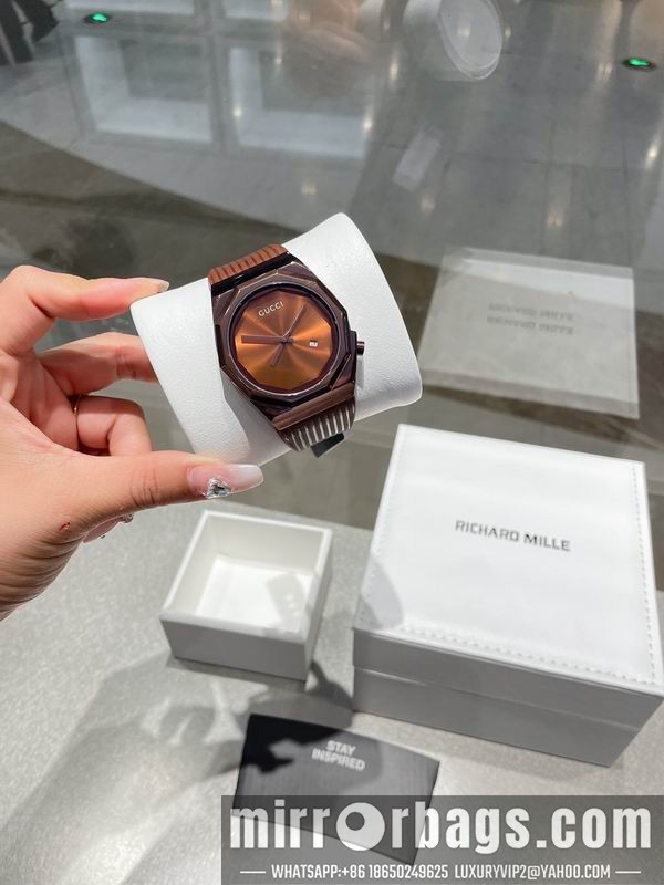 Gucci 41mm 091723 Watch