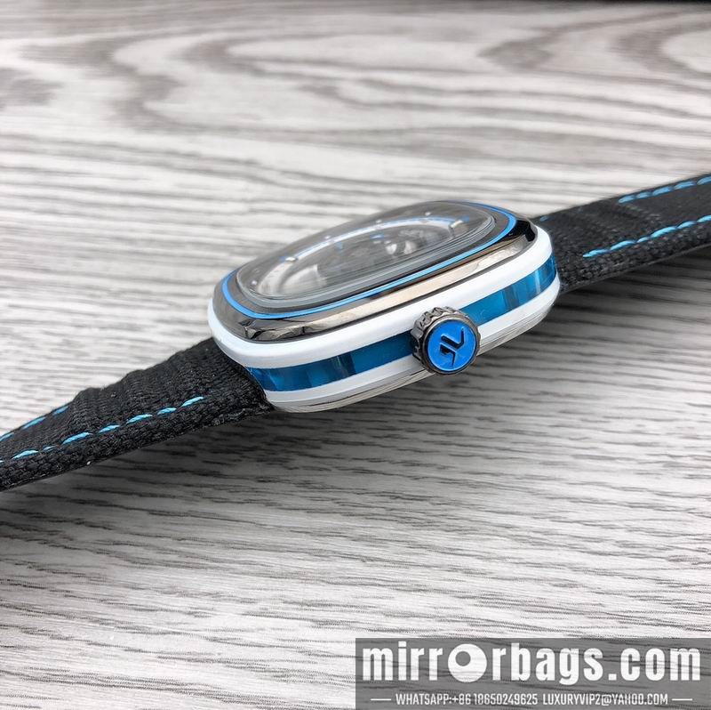 Seven Friday 47.6X47mm 090459 Watch