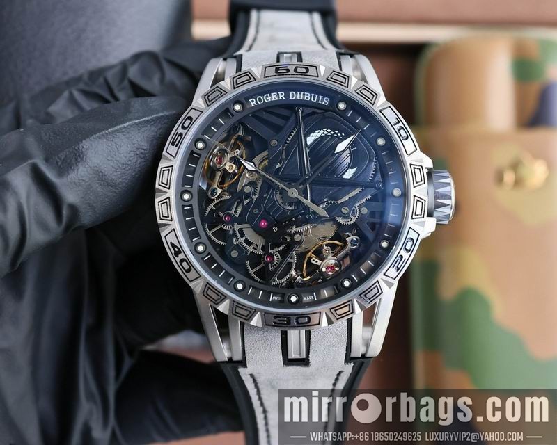 Roger Dubuis 46mm 090401 Watch
