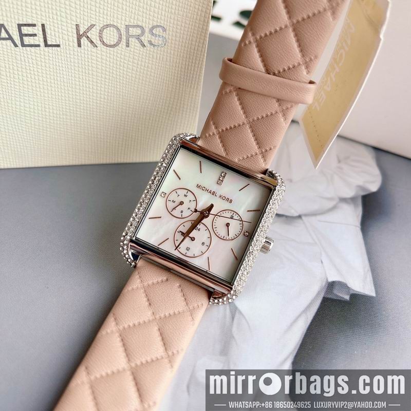 MK 37X32mm 101075 Watch