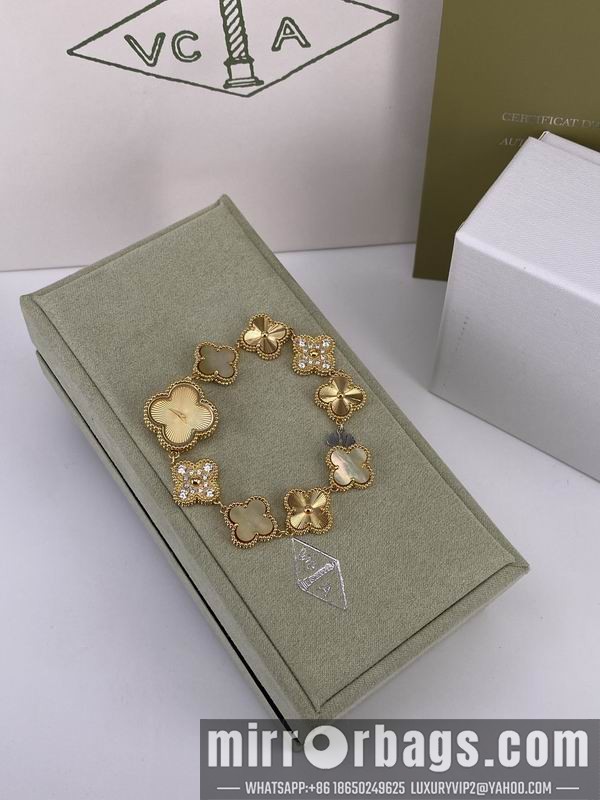 Van cleef & Arpels 22.4mm 010502 Watch