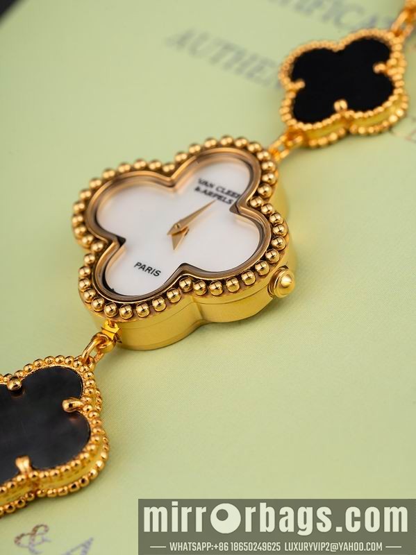 Van Cleef & Arpels 27mm 080605 Watch