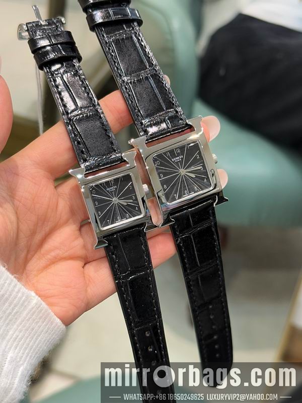Hermes M26mm S21mm 111420 Watch