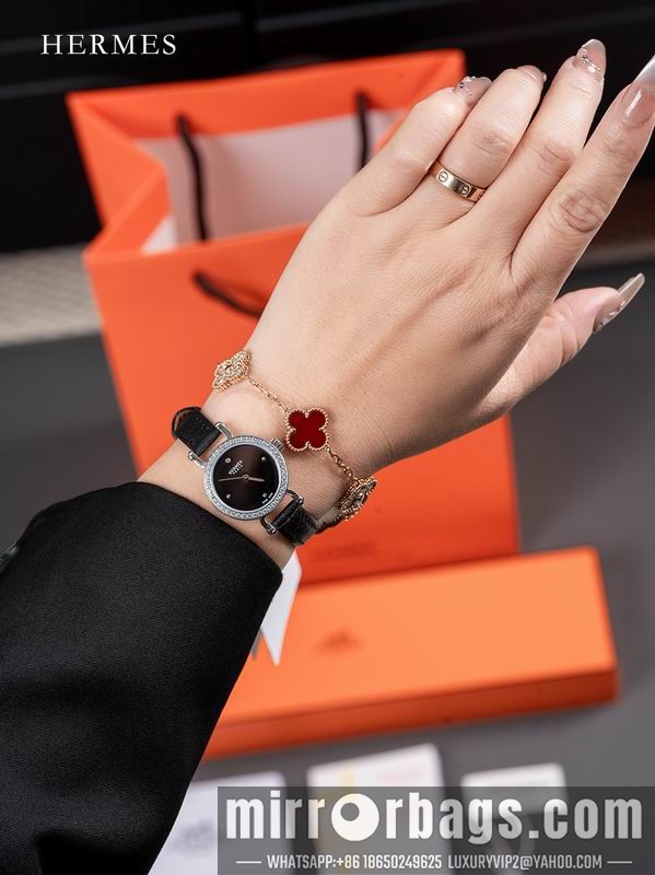 Hermes 21X18mm 052306 Watch