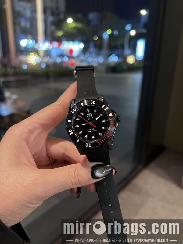 Gucci 40mm 042937 Watch