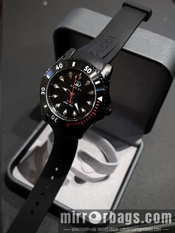 Gucci 40mm 042937 Watch