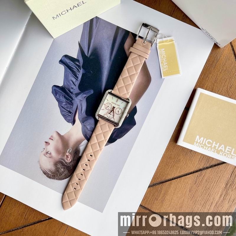 MK 37X32mm 101075 Watch