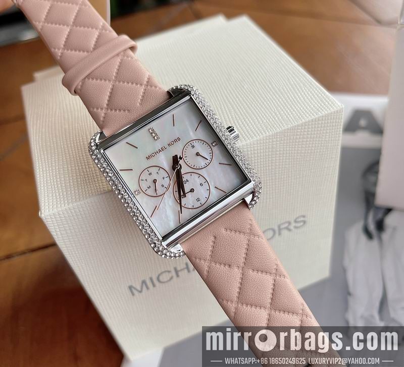 MK 37X32mm 101075 Watch