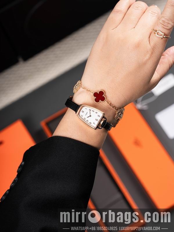 Hermes 20X27.2mm 080601 Watch