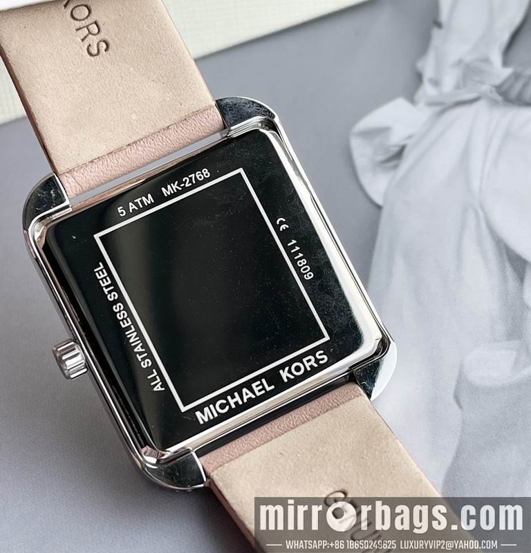 MK 37X32mm 101075 Watch