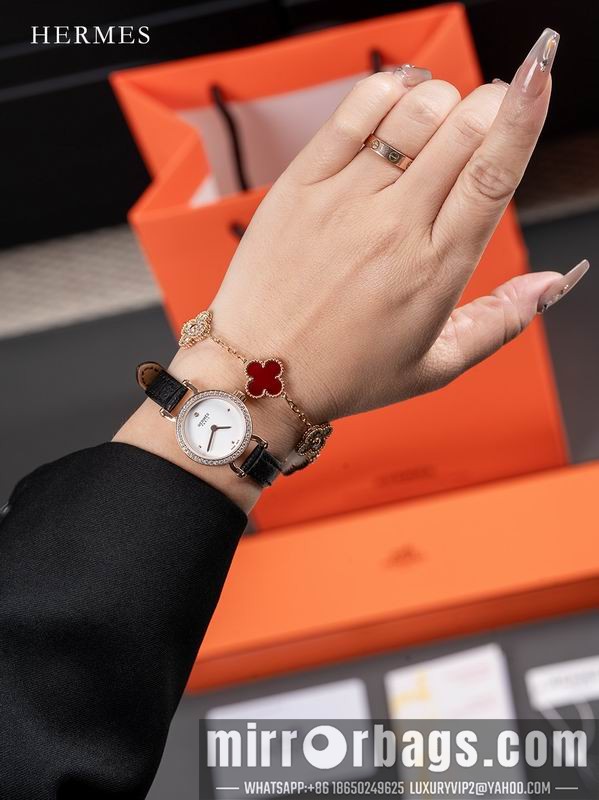 Hermes 21X18mm 052306 Watch