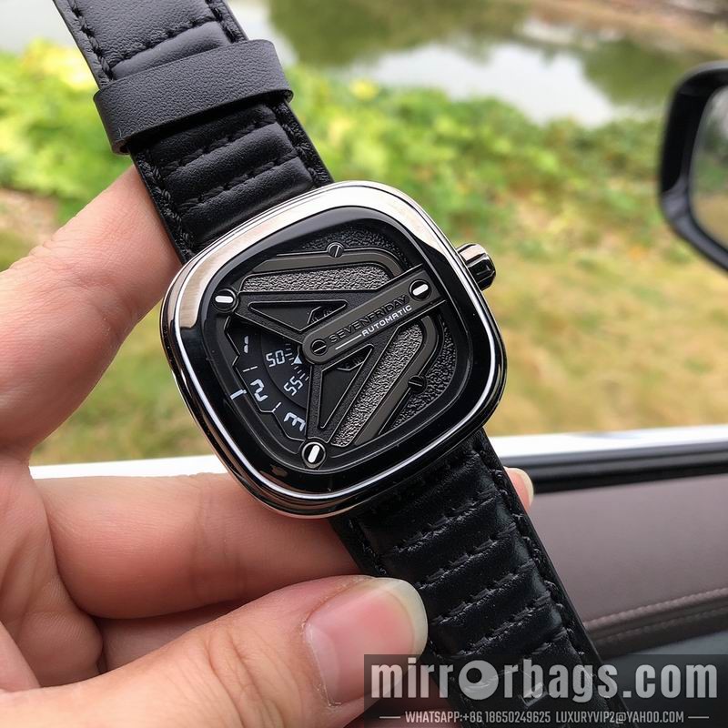 Seven Friday 47.6X47mm 090482 Watch