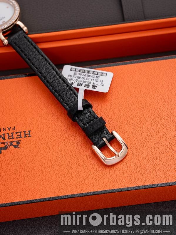 Hermes 21X18mm 052306 Watch