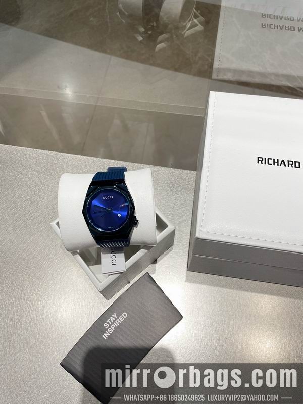 Gucci 41mm 091723 Watch