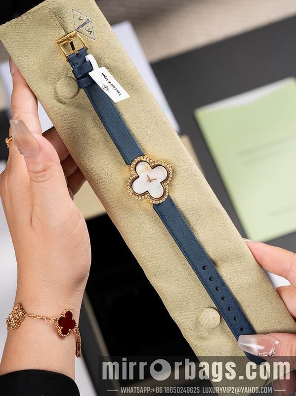 Van Cleef & Arpels 29.7mm 080606 Watch