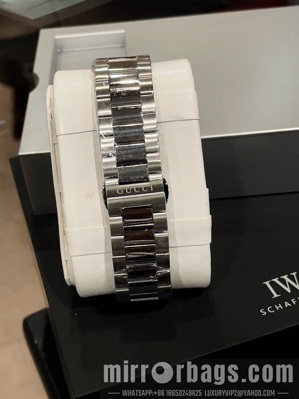 Gucci 40mm 052302 Watch