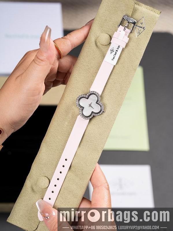 Van Cleef & Arpels 29.7mm 080606 Watch