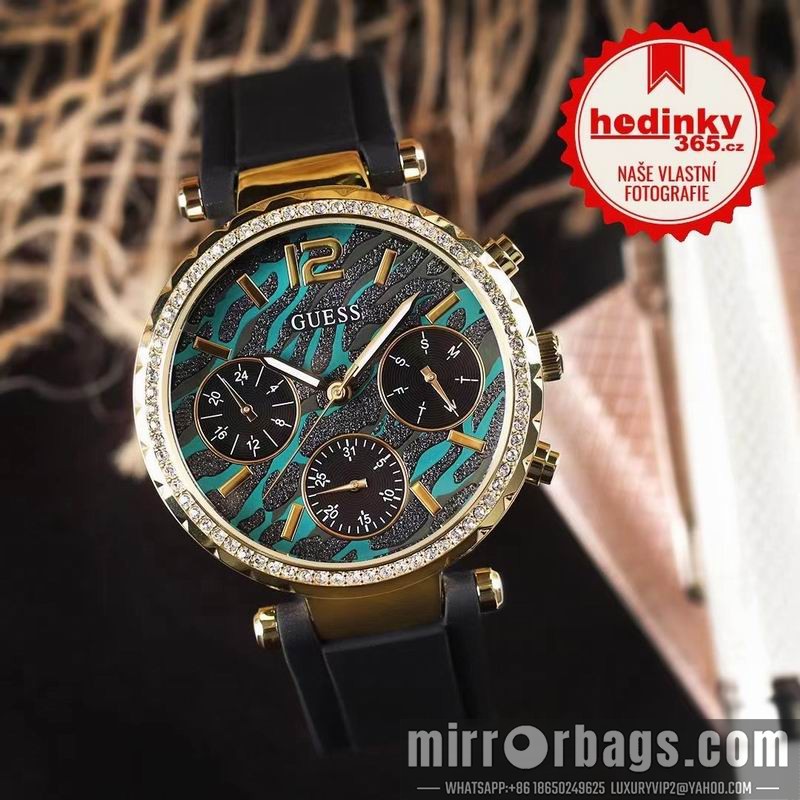 Guess watch 1010136 Watch