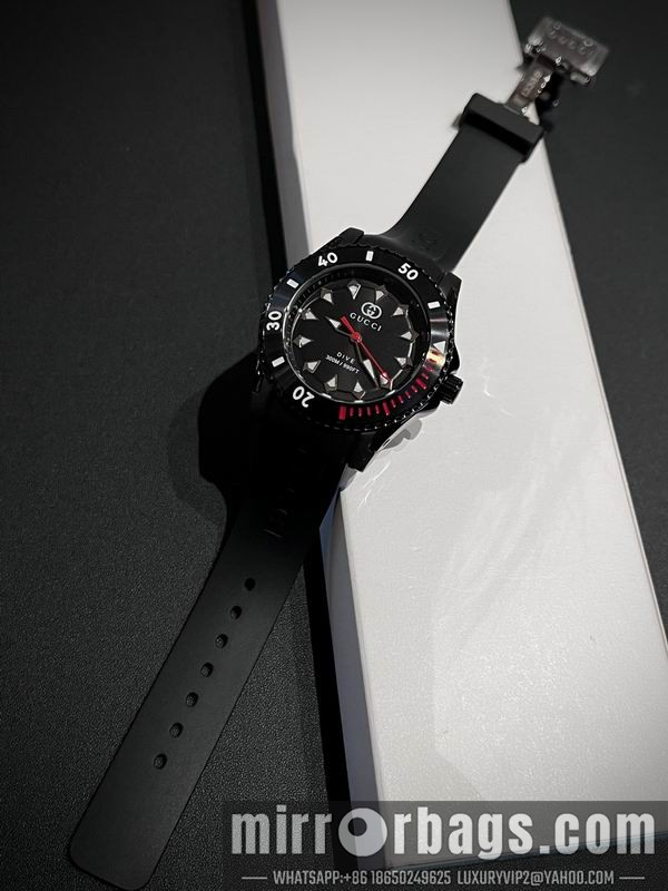 Gucci 40mm 042937 Watch