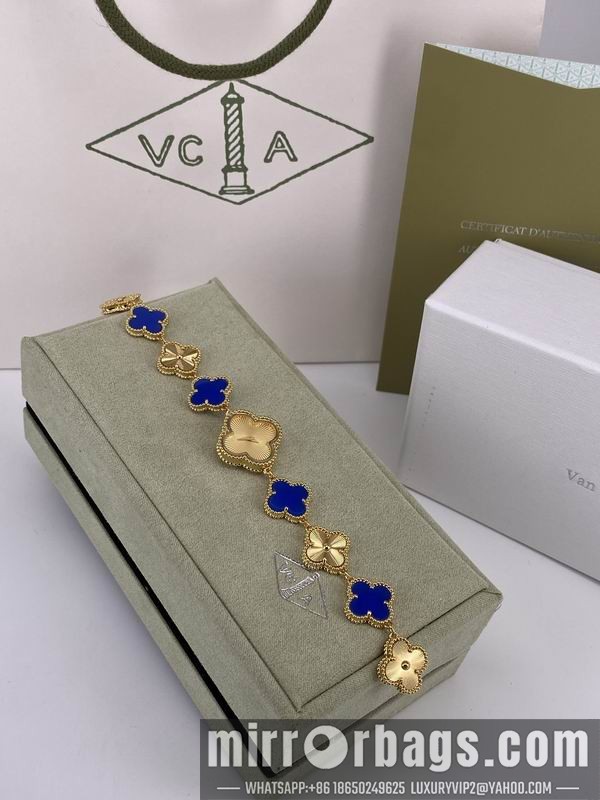 Van cleef & Arpels 22.4mm 010502 Watch