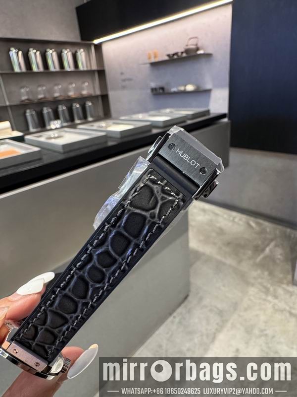 Hublot 29mm 101564 Watch