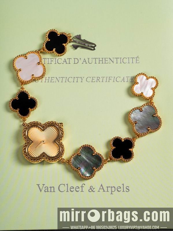 Van Cleef & Arpels 27mm 080605 Watch