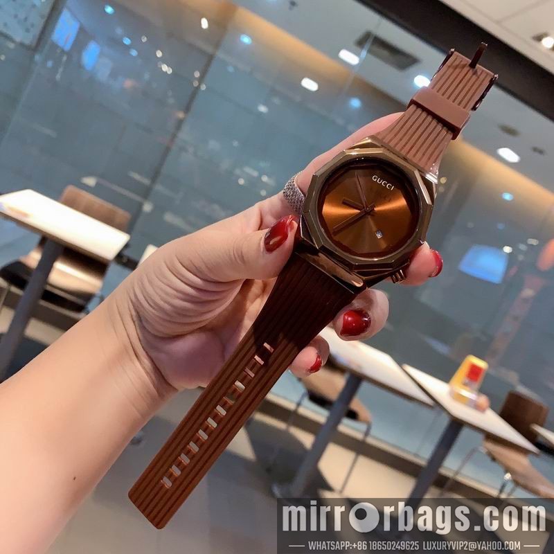 Gucci 41mm 010518 Watch