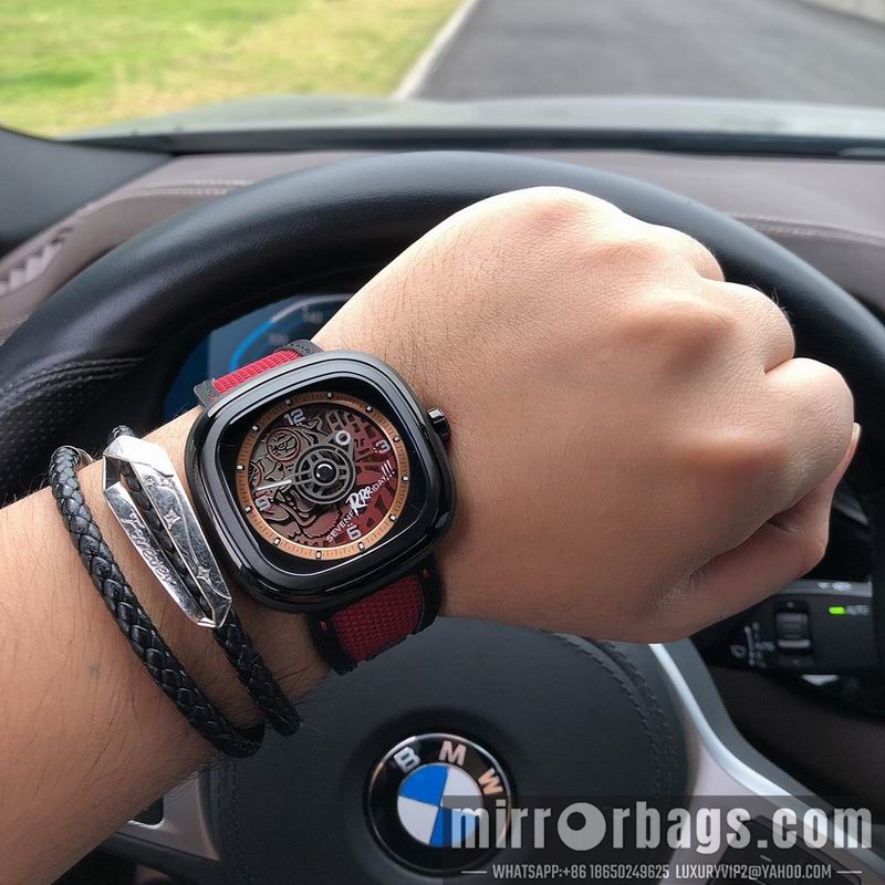 Seven Friday 45.6X45mm 090481 Watch