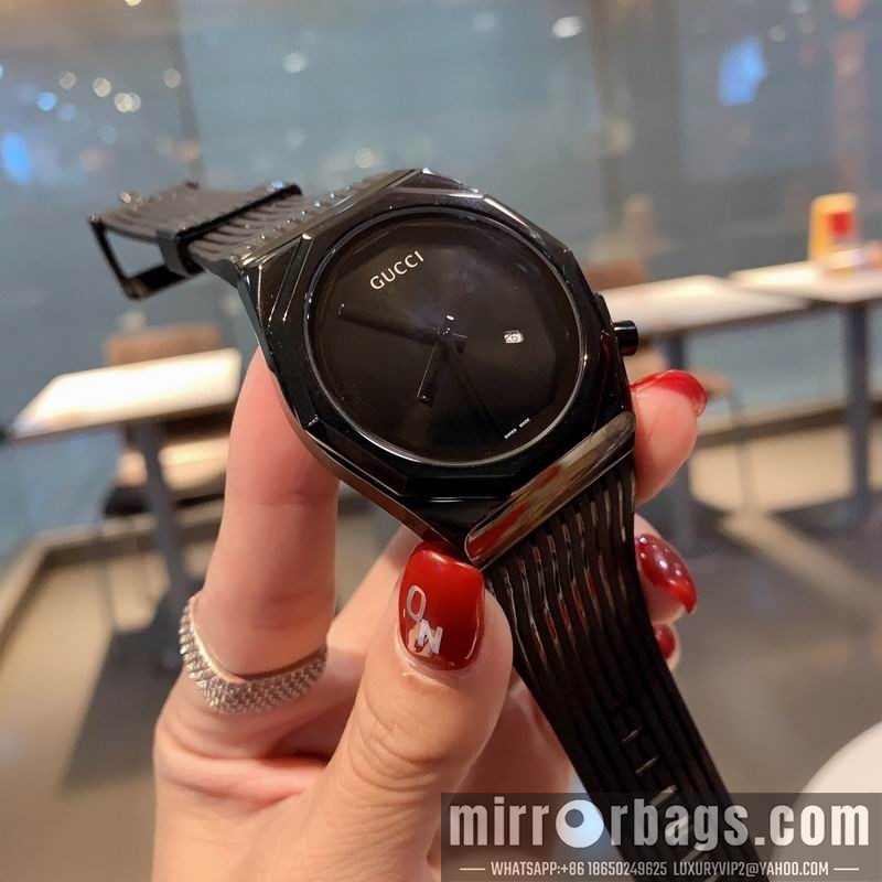 Gucci 41mm 010518 Watch