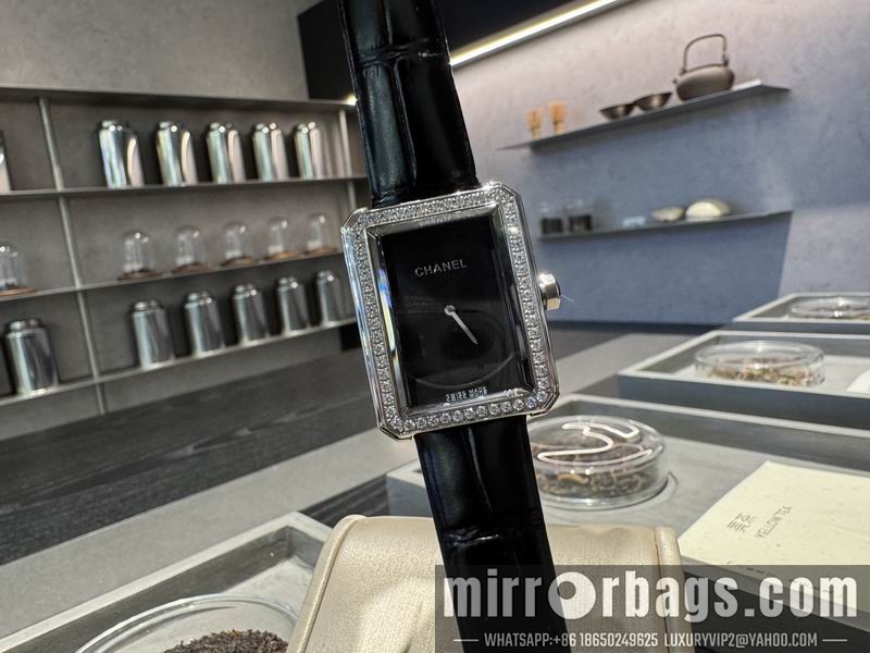Chanel 27X34mm 101583 Watch
