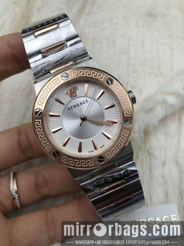 Versace watch 042944 Watch