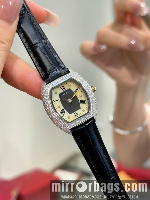 Cartier 27.5X33mm 111418 Watch