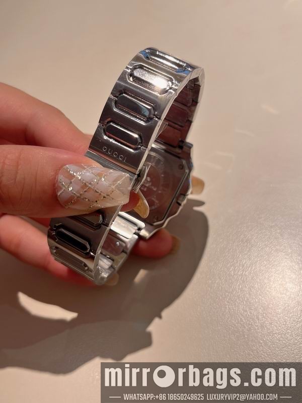 Gucci man36mm woman30mm 071011 Watch