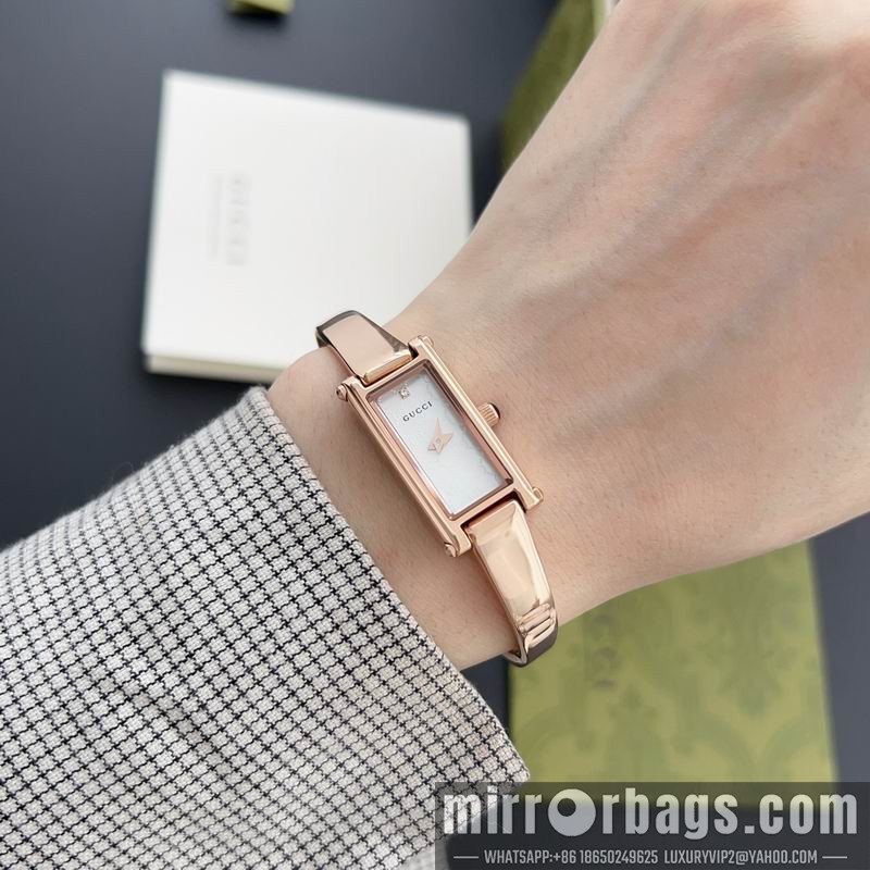 Gucci watch 110377 Watch