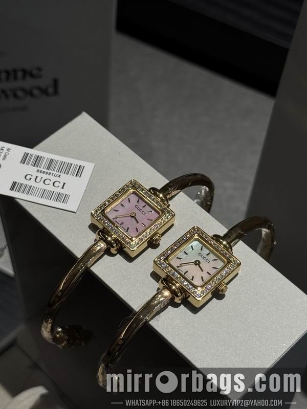 Gucci 20X20mm 101589 Watch