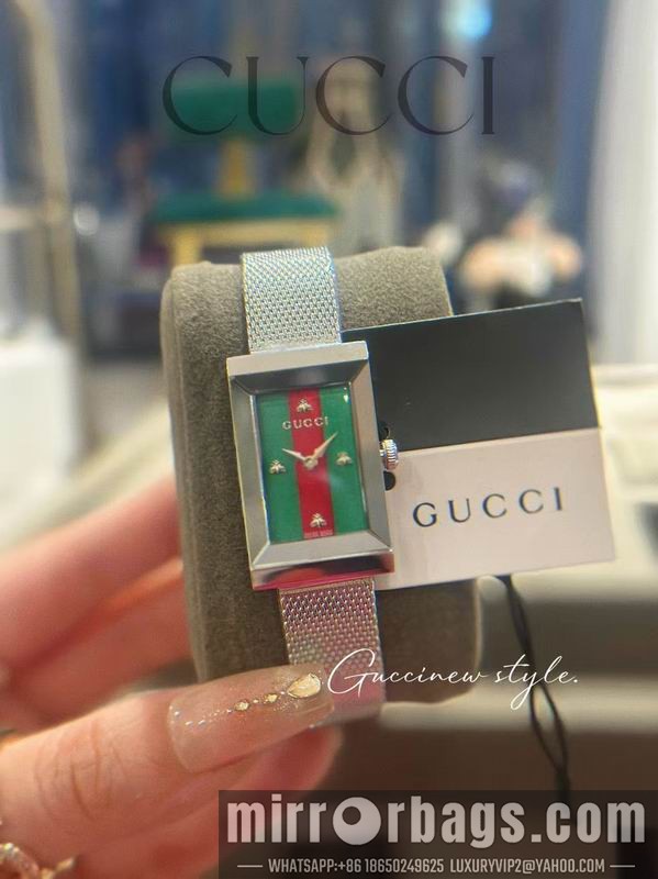 Gucci 34X21mm 111413 Watch