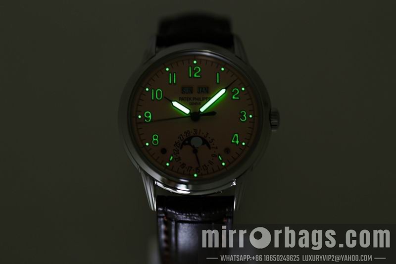 Patek Philippe 40mm 062201 Watch