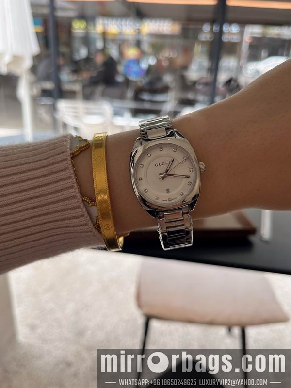 Gucci 29mm 091705 Watch