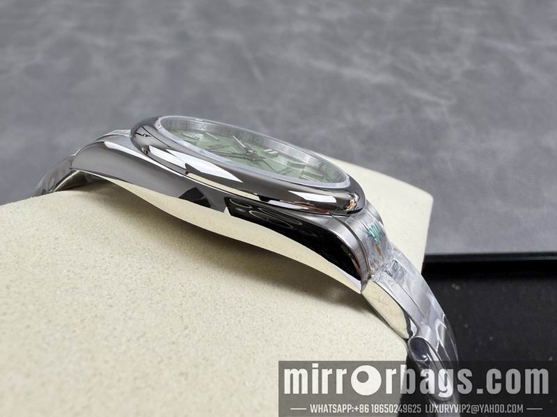 Rolex 41mm 102330 Watch