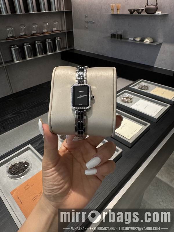 Chanel 21X26mm 101516 Watch