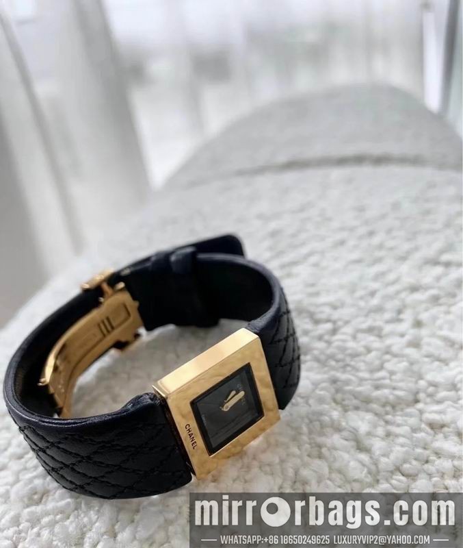 Chanel watch 052307 Watch