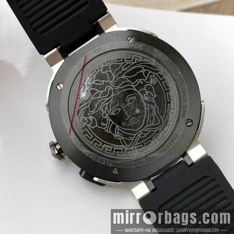 Versace men 44mm M05 Watch