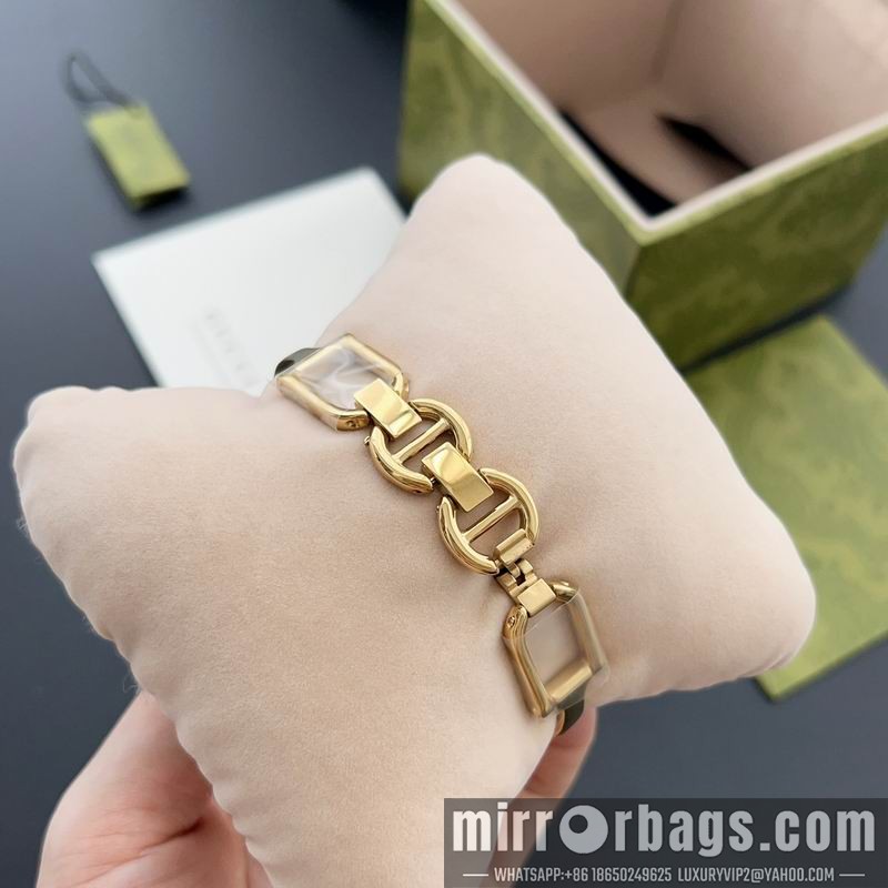 Gucci watch 110375 Watch