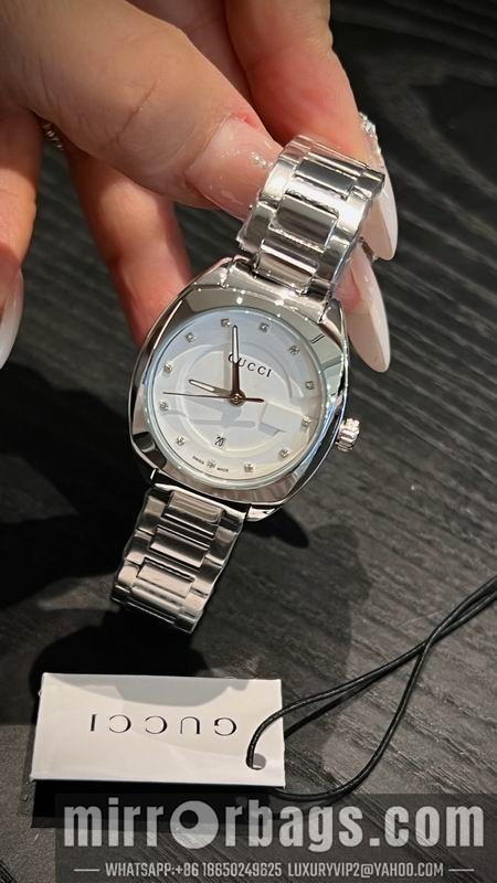 Gucci 28mm 091732 Watch