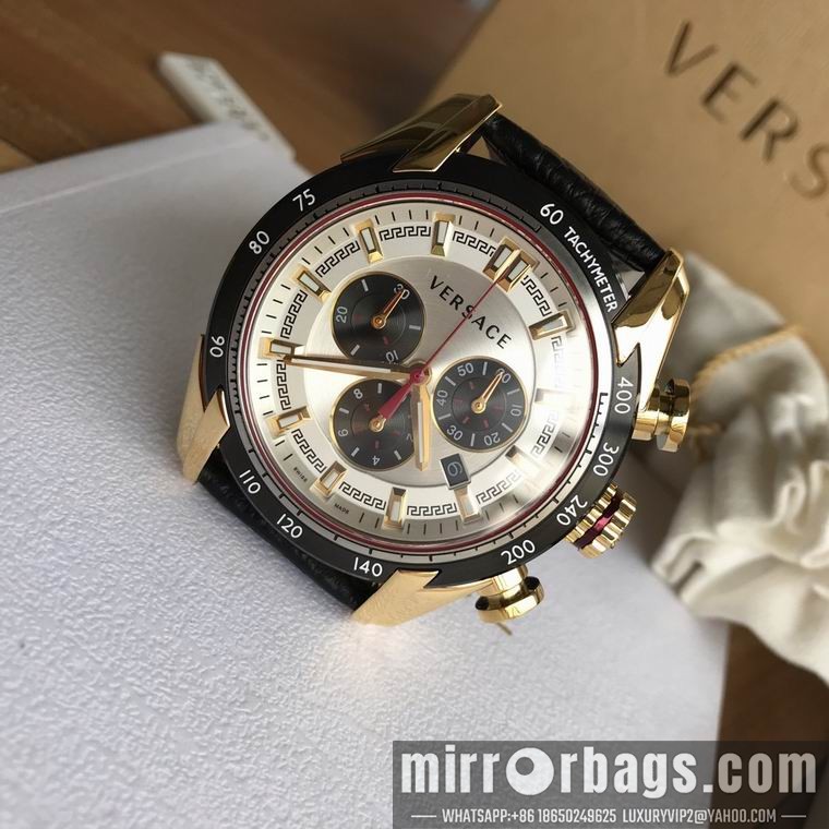 Versace men 43mm M02 Watch