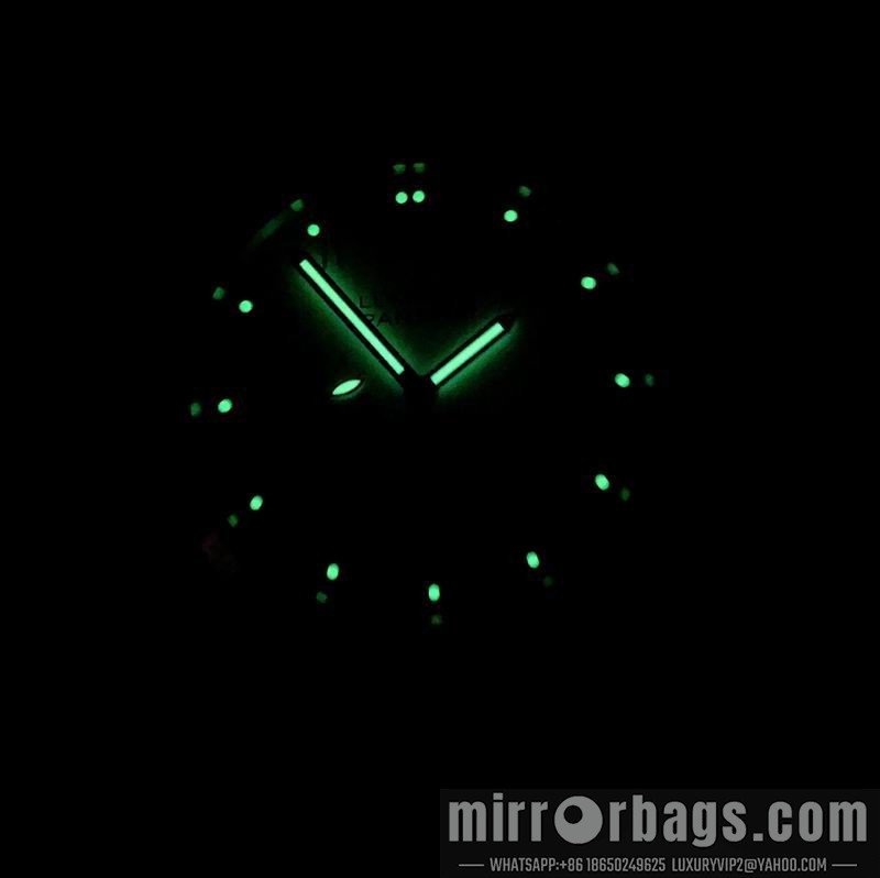 Panerai 44mm 090457 Watch