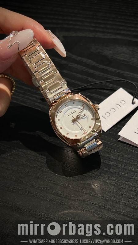 Gucci 28mm 091732 Watch