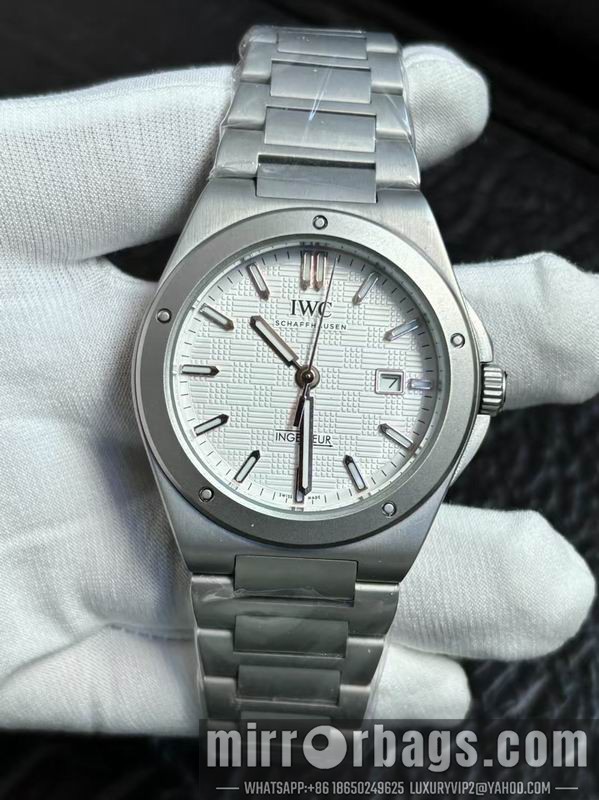IWC 40mm 082247 Watch